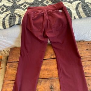 Burgundy Fig scrub pant Livingston